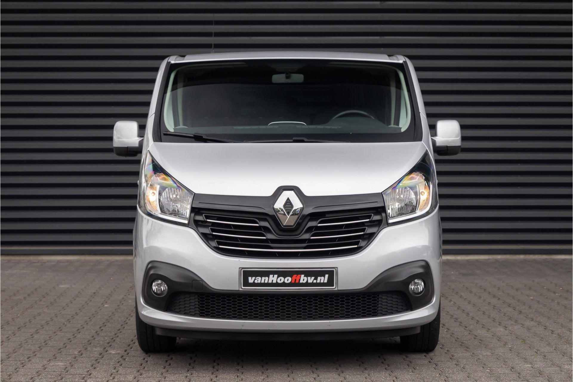 Renault Trafic Passenger 1.6 dCi L1H1 9 personen (bj 2019), Voorwielaandrijving, Parkeersensor, Stof, Gebruikt