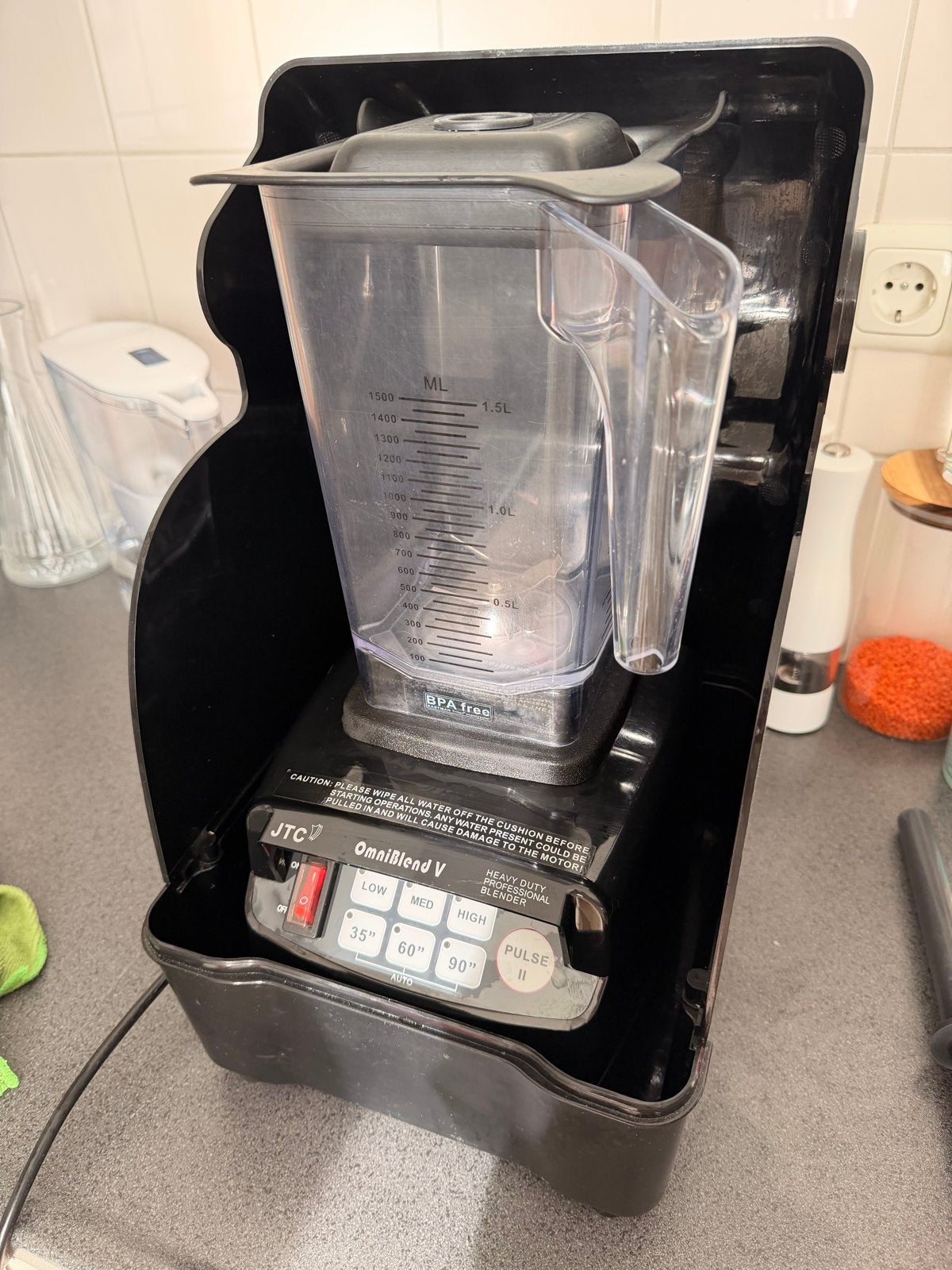 OmniBlend V HEAVY DUTY PROFESSIONELE BLENDER met silencer bo, Ophalen, Gebruikt, Powerblender