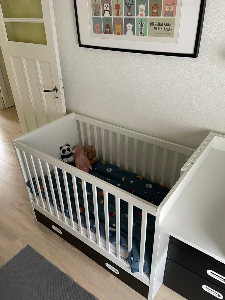 Ikea stuva ledikant met lades en verstelmogelijkheden, Kinderen en Baby's, Ophalen, Gebruikt, Ledikant