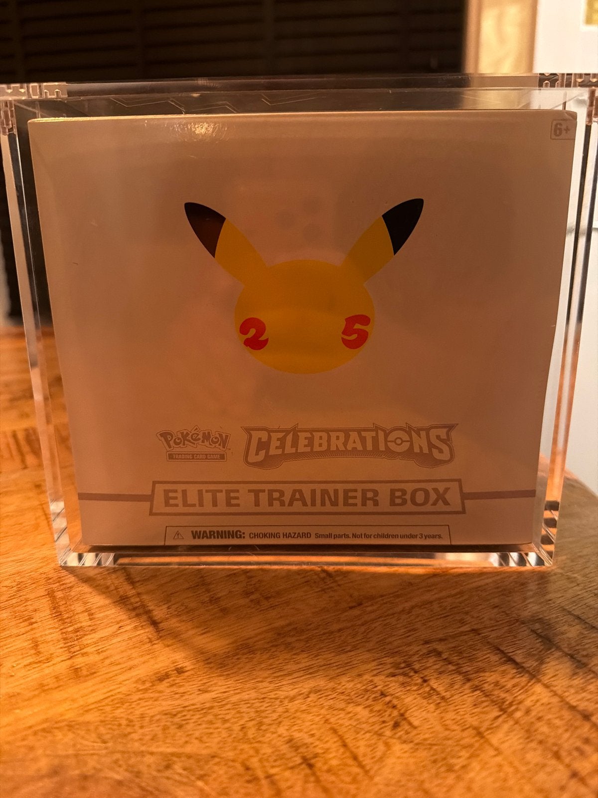 Pokémon Celebrations Elite Trainer Box (ETB), Ophalen of Verzenden, Nieuw, Overige typen
