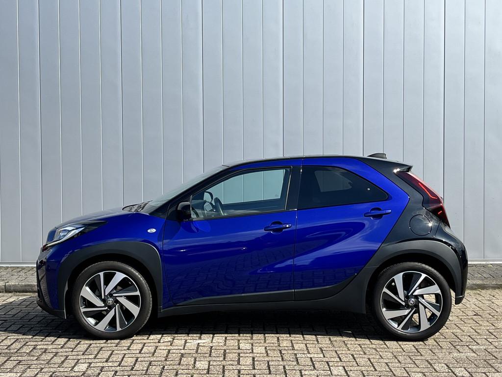 Toyota Aygo X 1.0 VVT-i MT Envy Parkeersensoren Stoelverwarm, Adaptive Cruise Control, Stof, Gebruikt, 24 maanden