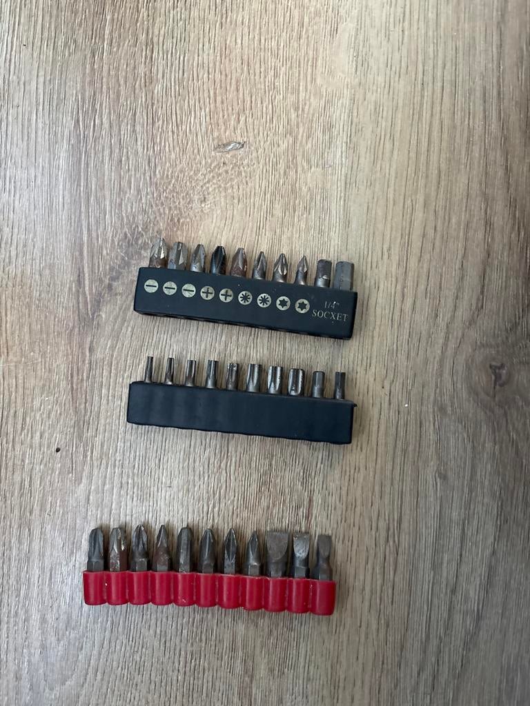 Diverse bitjes set voor schroevendraaier of boormachine, Ophalen, Gebruikt