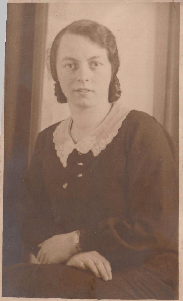 fotokaart   -   dame, Verzenden, Voor 1940, Zo goed als nieuw, Klederdracht