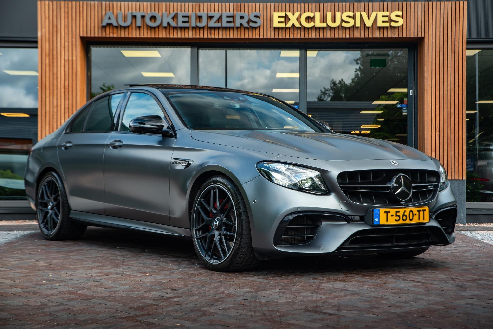 Mercedes-Benz E-klasse AMG 63 S 4MATIC+ Burmester Pano Wides, Automaat, Verblindingsvrij grootlicht, Stof, Gebruikt