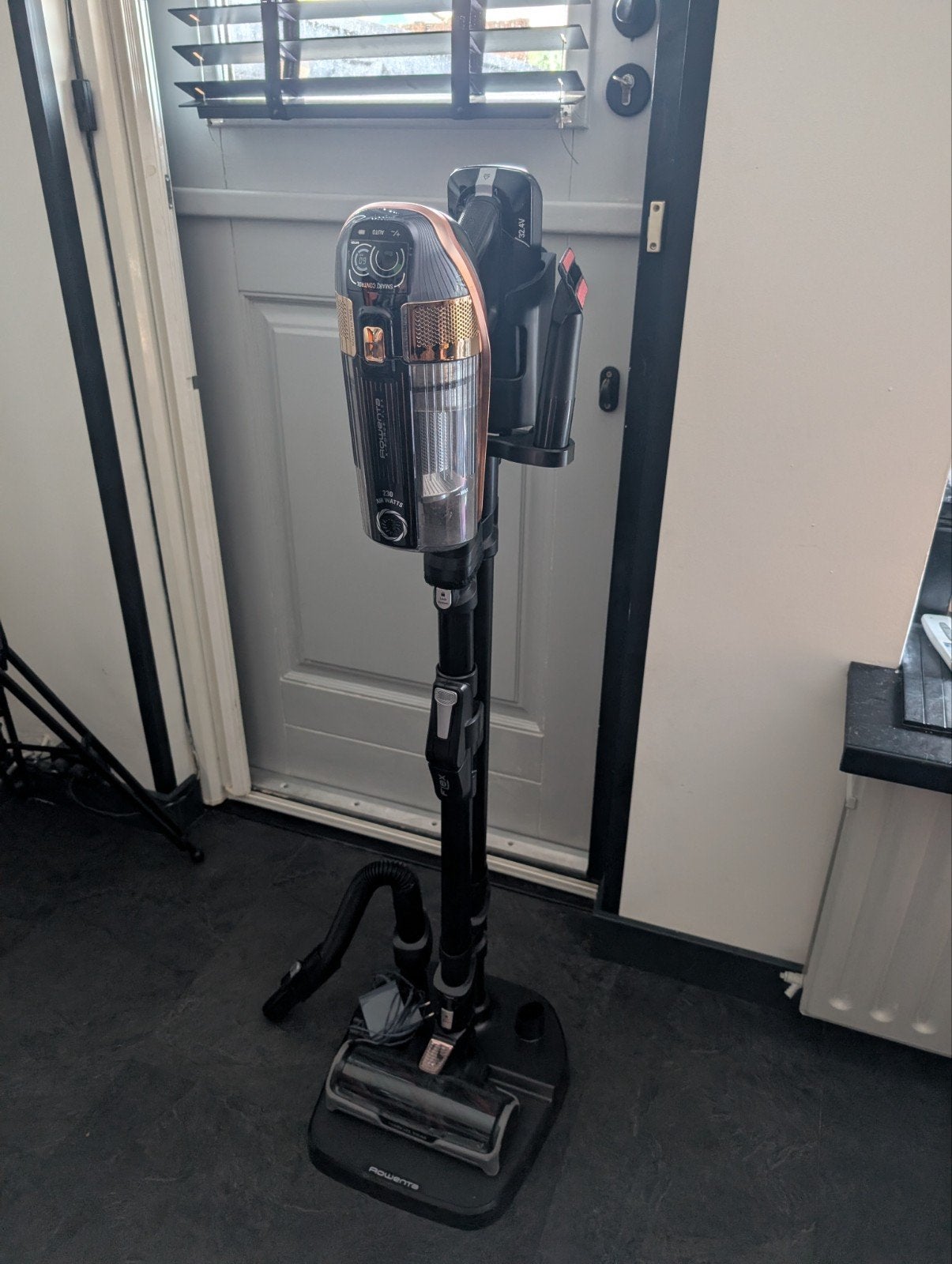 Rowenta X-Force Flex 32.4V draadloze stofzuiger, Witgoed en Apparatuur, Stofzuigers, Zo goed als nieuw, Geschikt voor tapijt, Minder dan 1200 watt