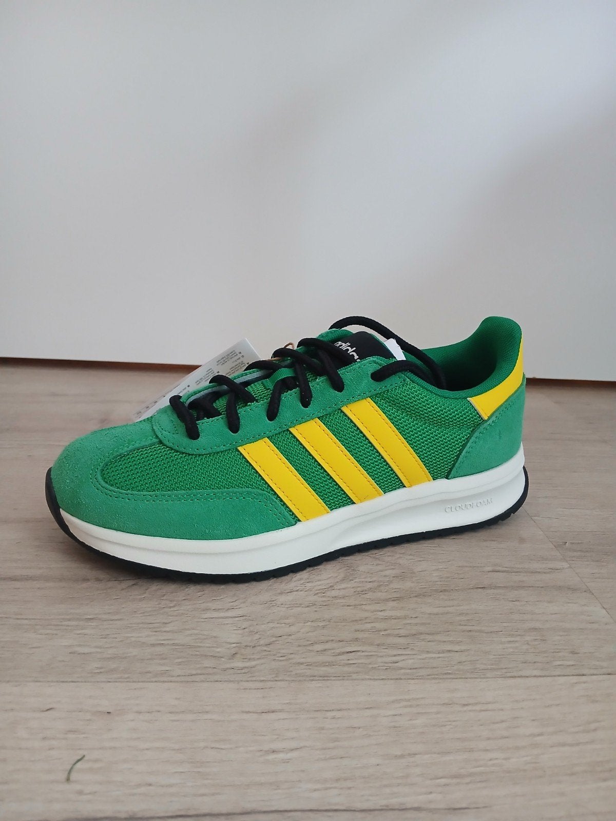 NIEUW Adidas sneakers groen/geel - Maat 39, Ophalen of Verzenden, Nieuw, Overige kleuren