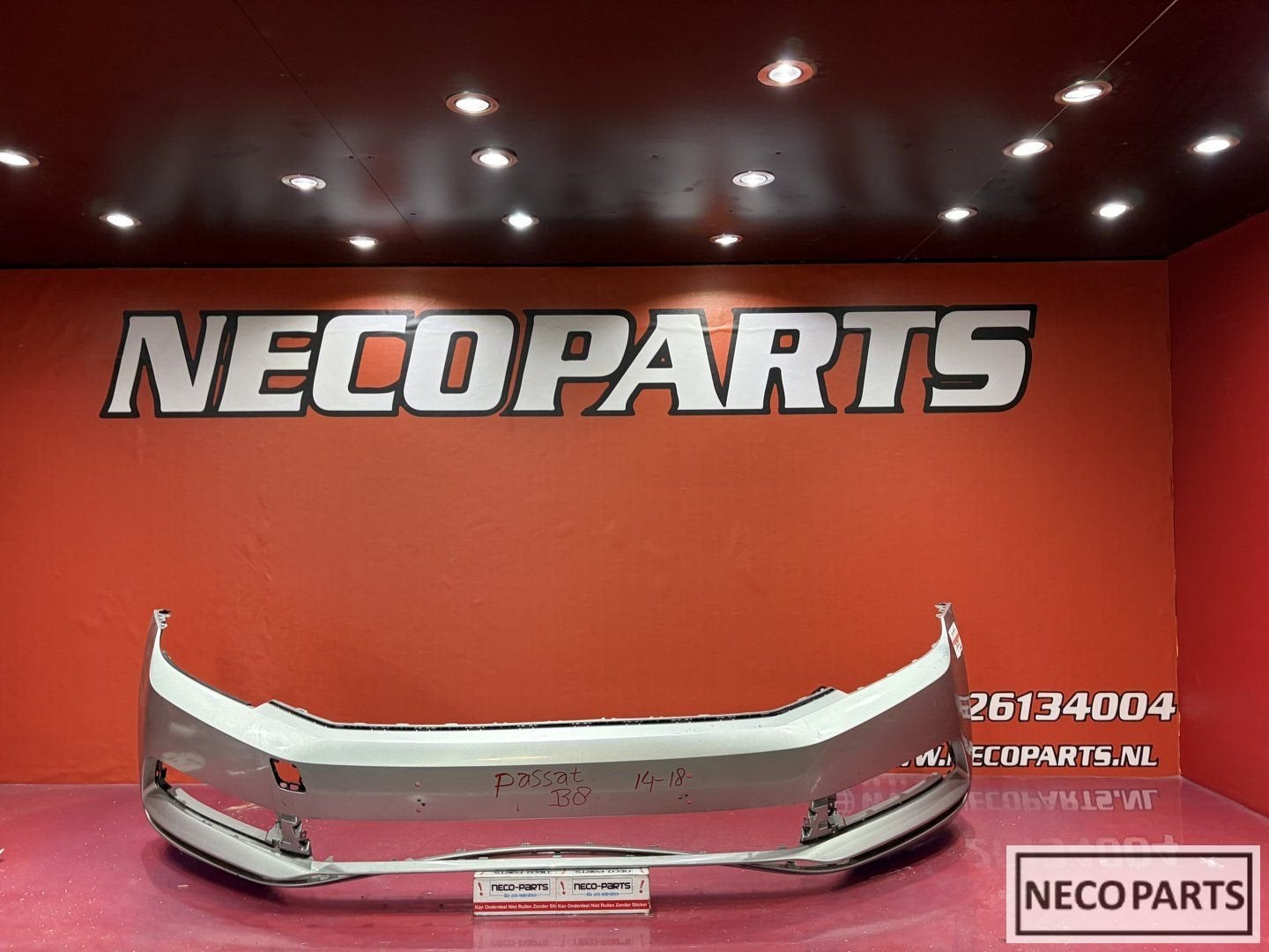 VOLKSWAGEN PASSAT B8 VOORBUMPER ORGINEEL 3G0807221, Gebruikt, -, Volkswagen, -