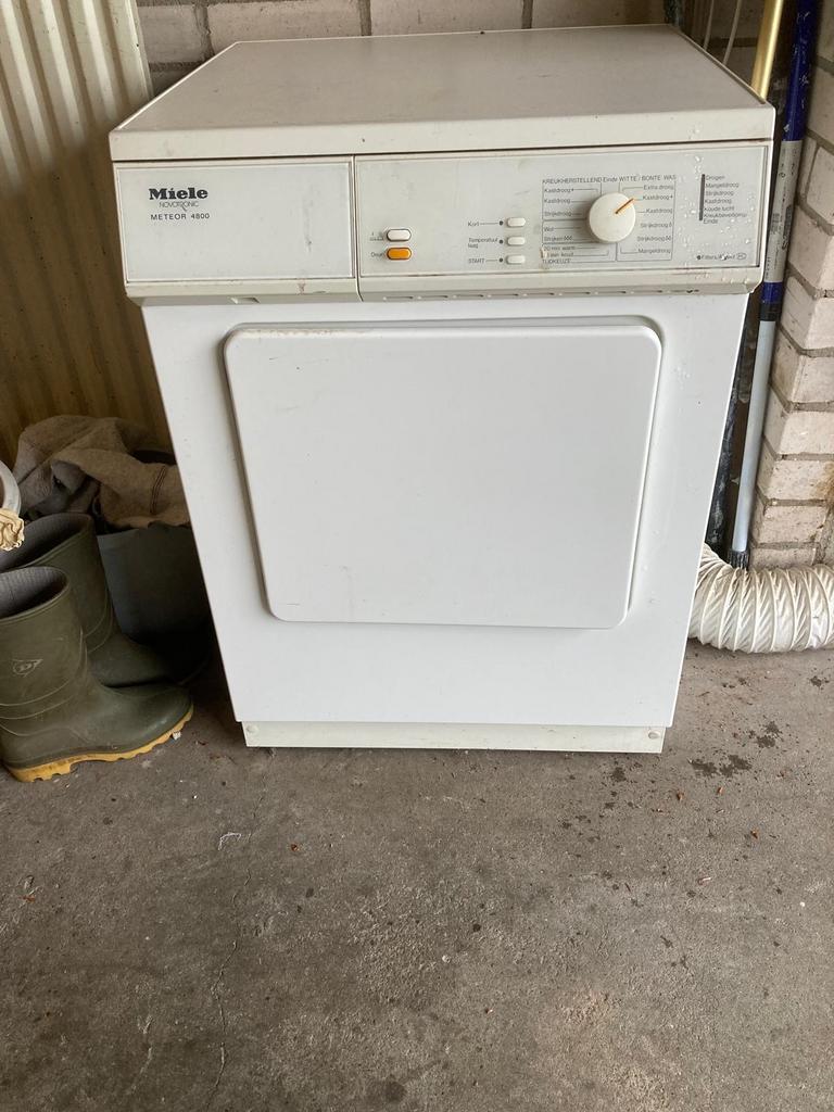 Miele Novotronic Meteor 4800 Wasdroger, Ophalen, 6 tot 8 kg, Gebruikt, Luchtafvoer