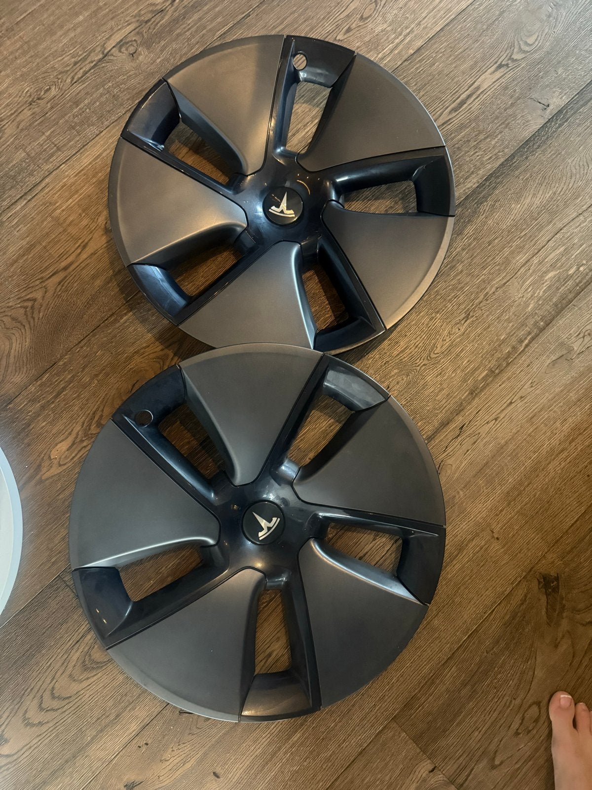 Tesla Model 3 wieldoppen (set van 2), Ophalen, Gebruikt