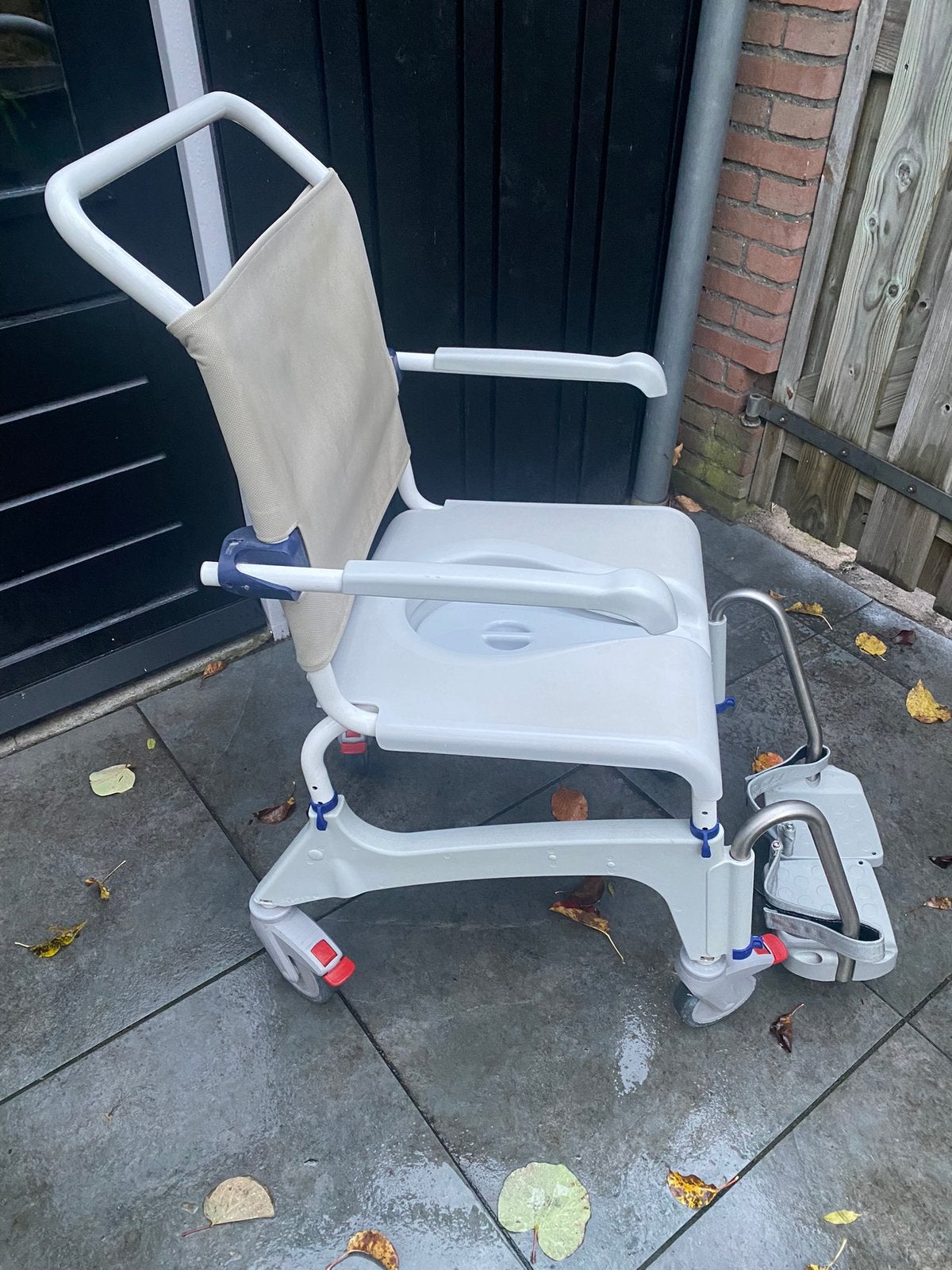 Aquatec Ocean XL douchestoel, Ophalen, Zo goed als nieuw