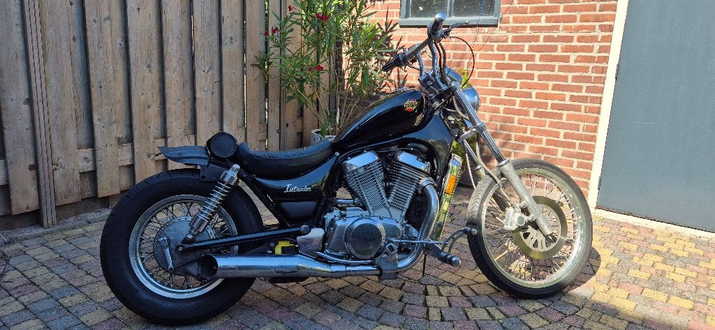 Suzuki Intruder VS750 1988 + Goodies, Motoren, Motoren | Suzuki, Cardan-aandrijving, 2 cilinders, Gebruikt, Particulier