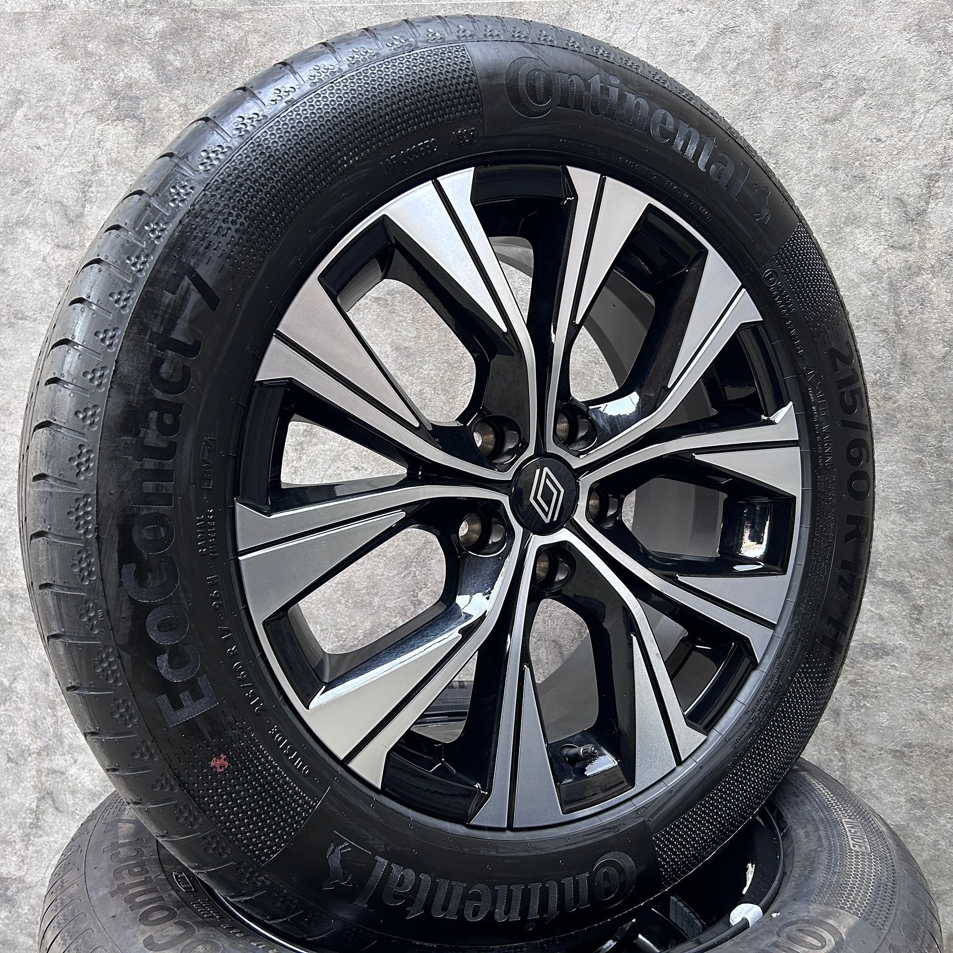 17 inch originele velgen + zomerbanden Renault Captur Arkana, Auto-onderdelen, -, -, Banden en Velgen, 17 inch