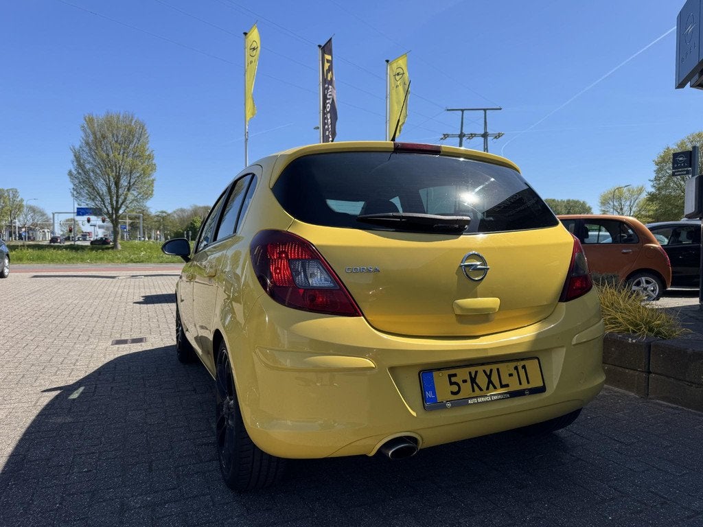 Opel Corsa 1.2-16V Anniversary Edition Hele leuke budget Cor, Auto's, Voorwielaandrijving, Euro 5, 4 cilinders, 1229 cc