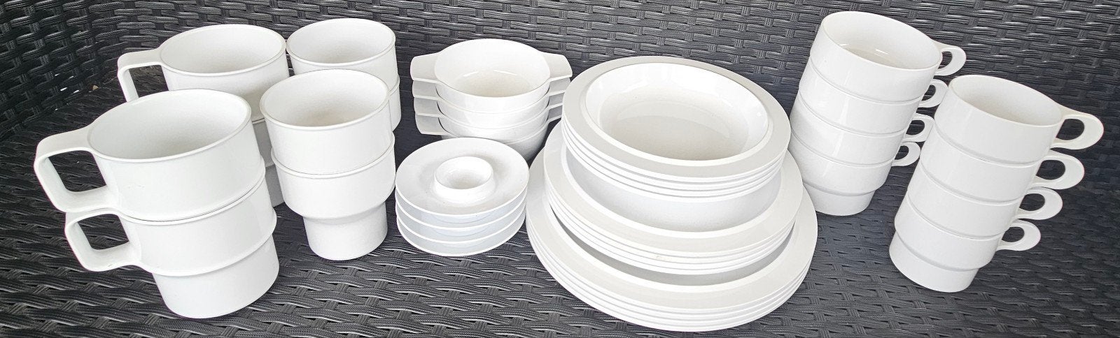 Mepal basic white 4 persoons camping servies #1, Caravans en Kamperen, Kampeeraccessoires, Ophalen of Verzenden