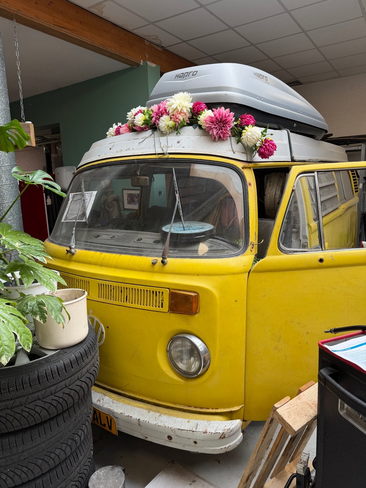 Unieke 1975 Volkswagen T2 Camper met doorloop, Auto's, Overige modellen, Handgeschakeld, Particulier, Te koop