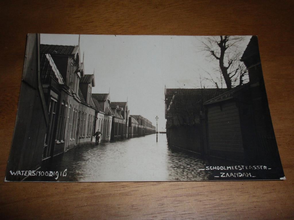 Fotokaart Zaandam Schoolmeestersstraat Watersnood 1916, Verzenden, Voor 1920, Ongelopen, Noord-Holland