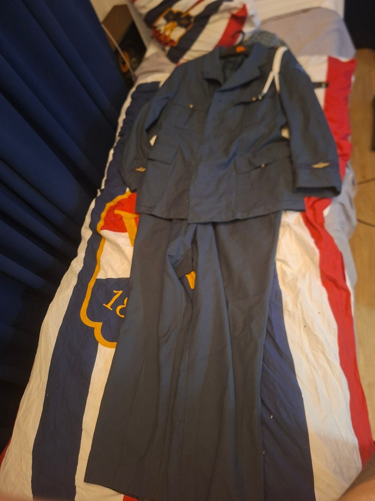 Militair uniform Luchtmacht Nederland, Verzamelen, Ophalen