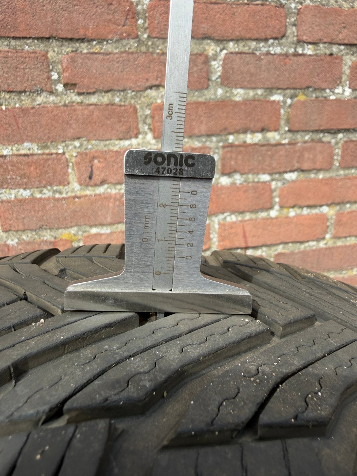 Audi A1 8X Winterbanden Michelin Alpin 205/55 R16, Ophalen, Gebruikt, 16 inch, Banden en Velgen