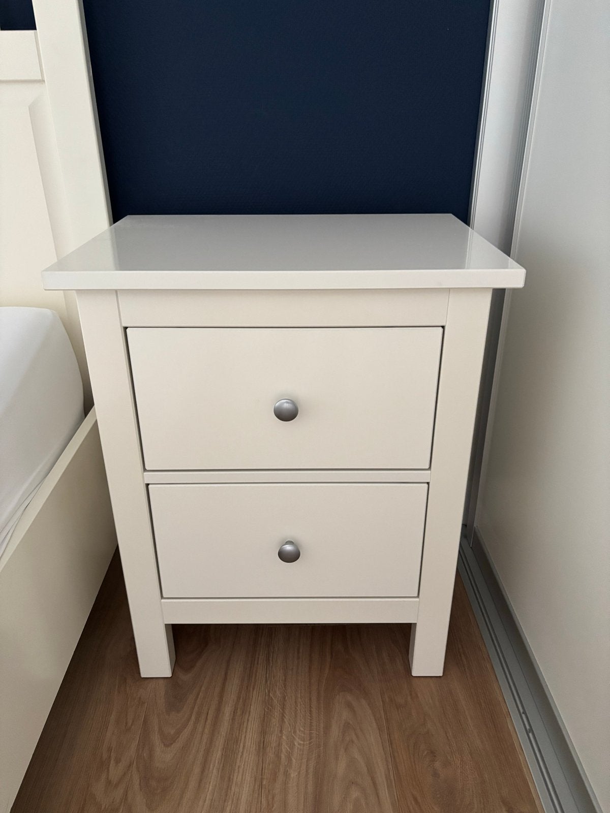 2x IKEA Hemnes nachtkastjes - wit, Ophalen, Gebruikt, Minder dan 45 cm, 55 tot 70 cm