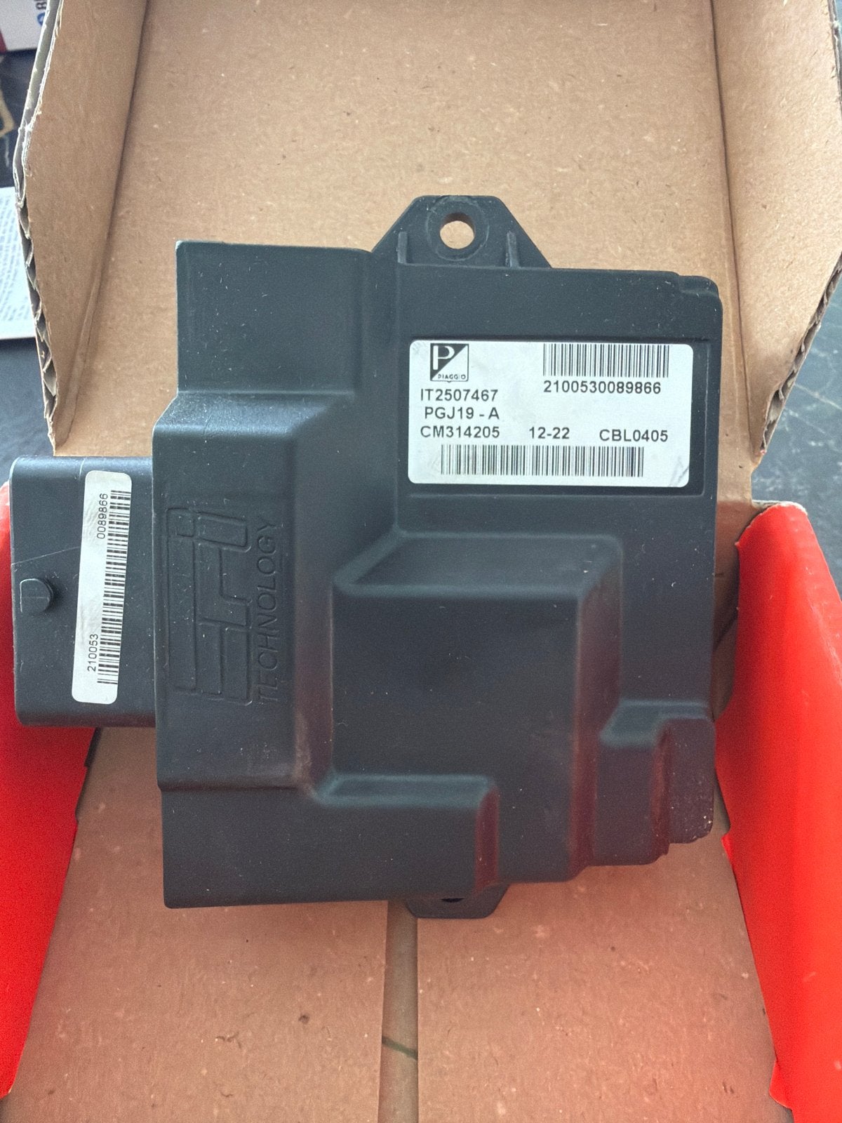 Nieuwe ECU Piaggio Zip 4T 3V E5 - OEM 45/50km Ingeleerd, Ophalen of Verzenden, Nieuw, Overige typen, Piaggio