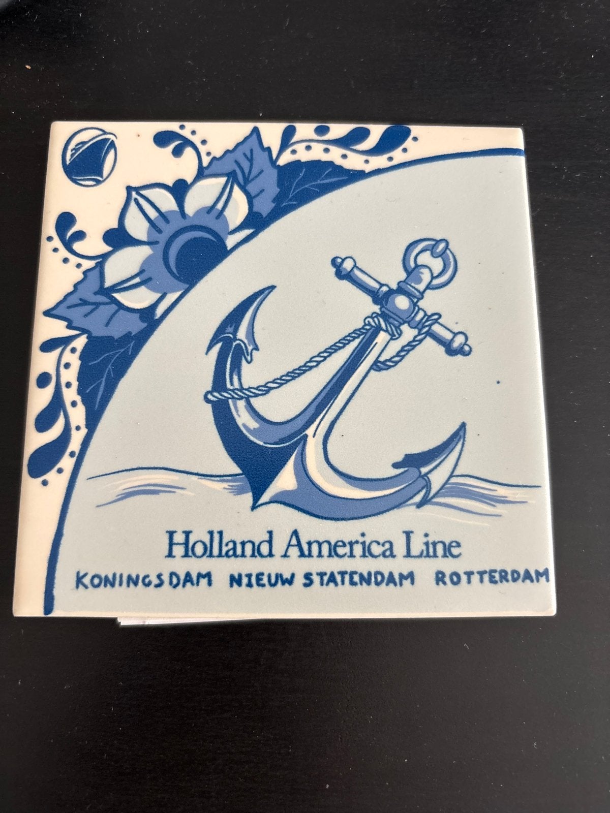 Holland America Line Tegel - Koningsdam, Nieuw Statendam, Ro, Antiek en Kunst, Antiek | Wandborden en Tegels, Ophalen of Verzenden