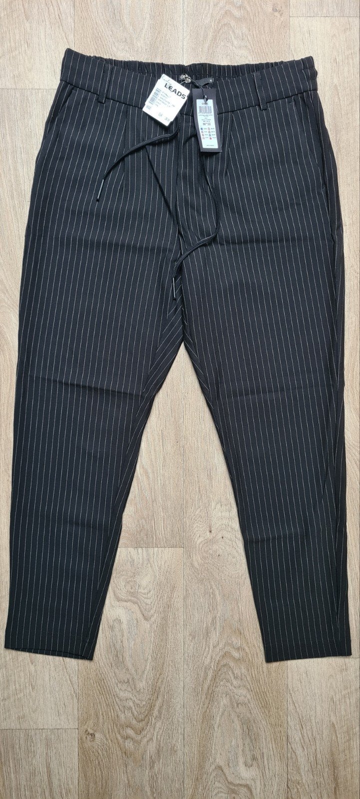 Zwarte krijtstreep broek Only Maat M, Kleding | Dames, Maat 38/40 (M), Only, Zwart, Nieuw