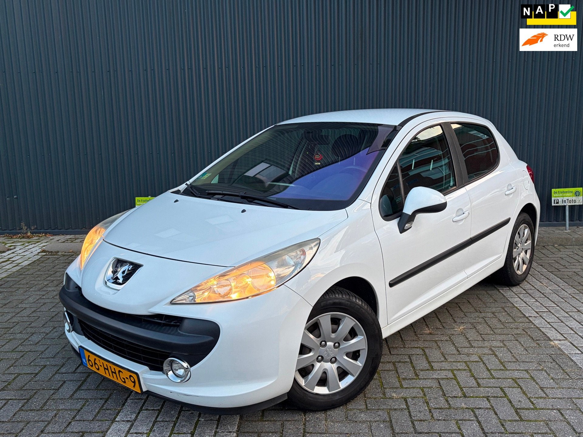 Peugeot 207 1.4 VTi Sublime | Airco Cruise Control NAP, Voorwielaandrijving, Stof, Wit, Origineel Nederlands