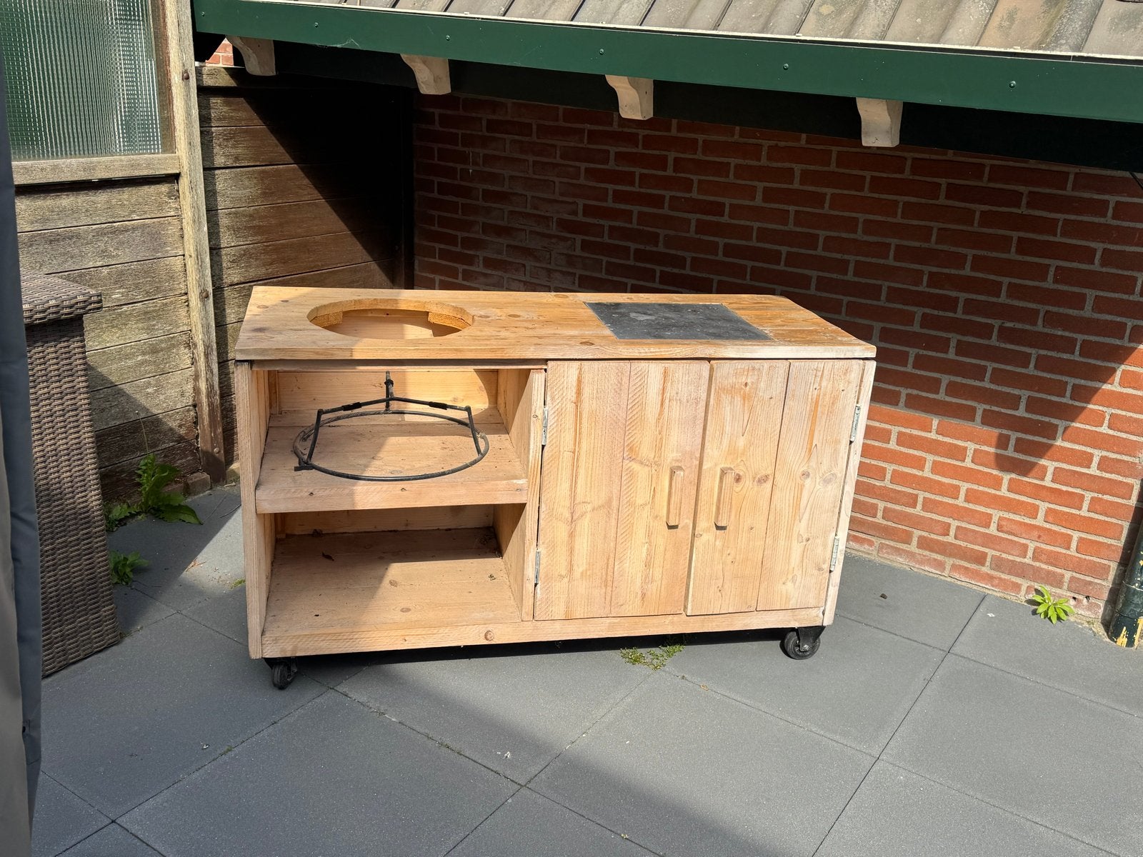 Barbecue meubel buitenkeuken, Ophalen, Gebruikt, Houtskool, Vrijstaand