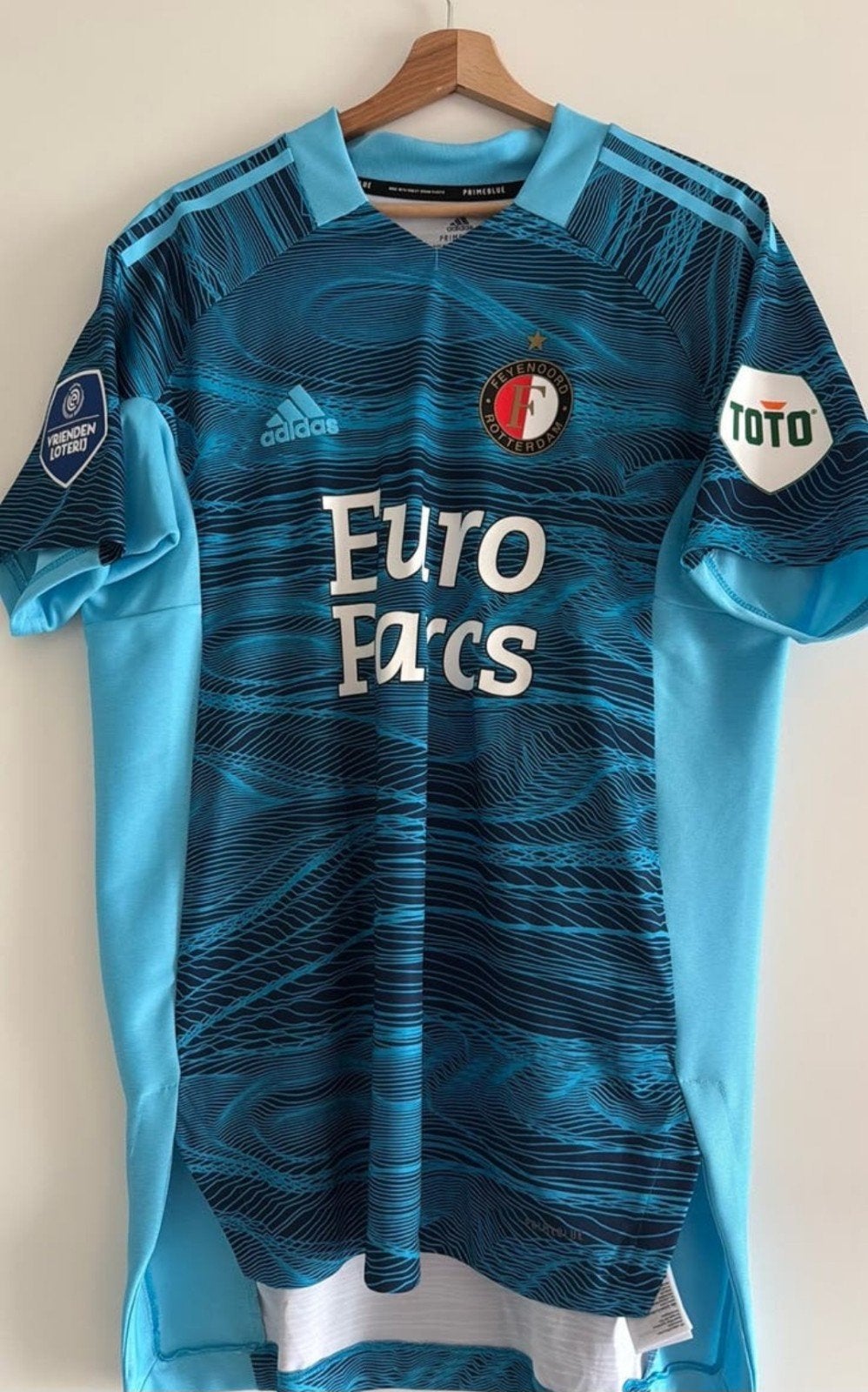 Feyenoord shirt te koop, Ophalen of Verzenden, Zo goed als nieuw, Adidas, Maat 48/50 (M)