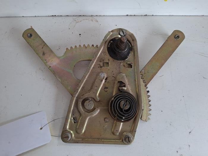Ruitmechaniek 4Deurs links-achter van een Alfa Romeo Giulia, Gebruikt, -, Verzenden, -
