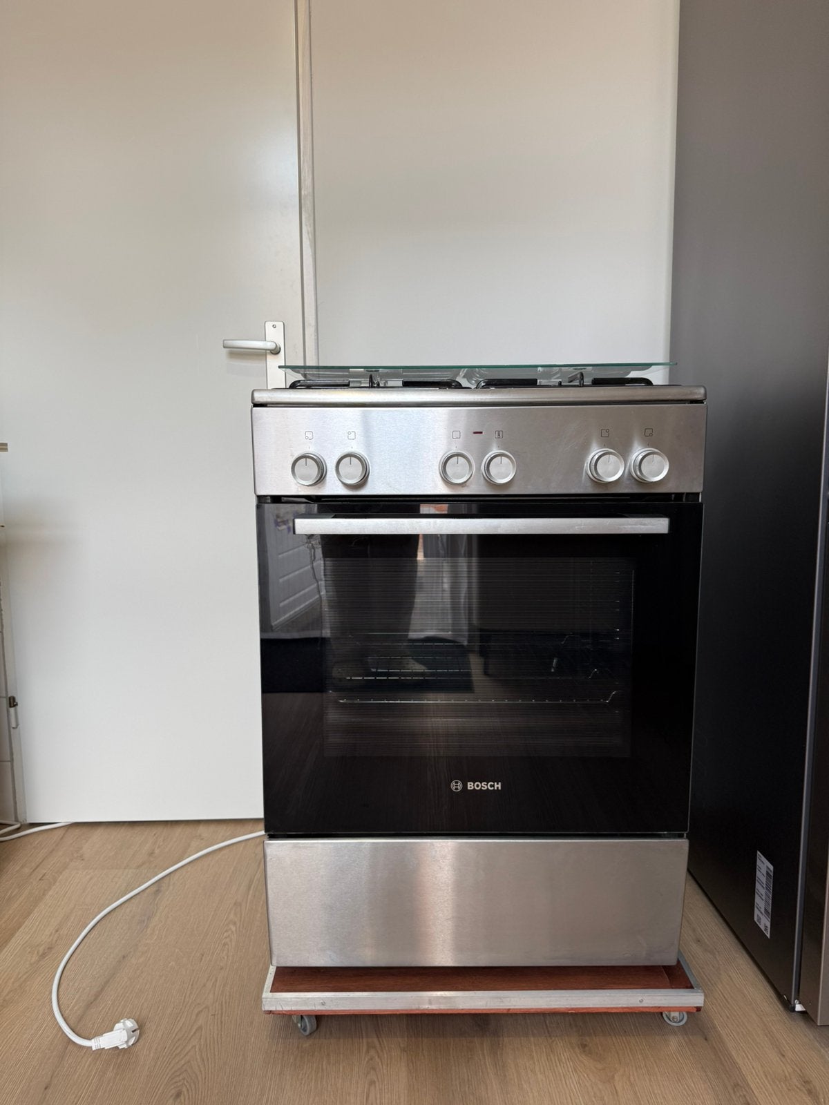 Bosch gasfornuis te koop, Witgoed en Apparatuur, Ophalen, 4 kookzones, Zo goed als nieuw, Gas