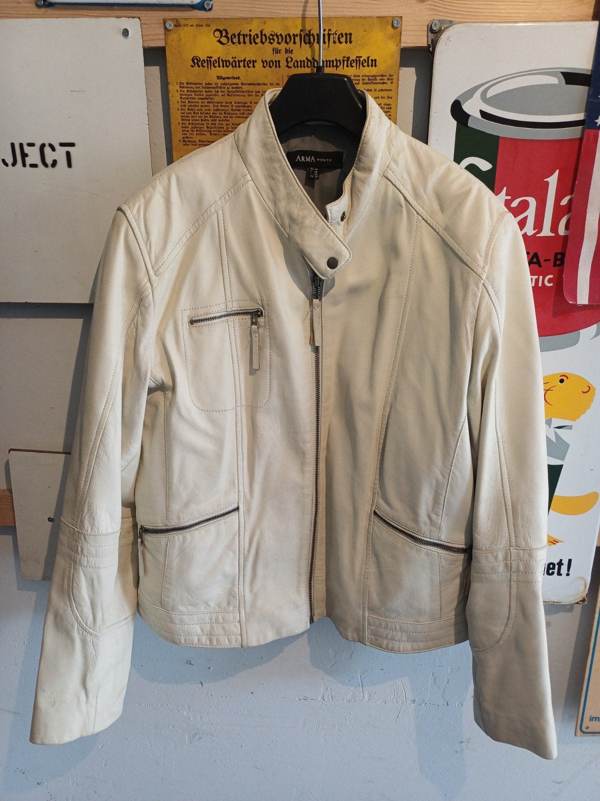 Wit lederen, getailleerd, damesjack met opstaande kraag, Beige, Maat 46/48 (XL) of groter, Ophalen of Verzenden, ARMA WOMEN