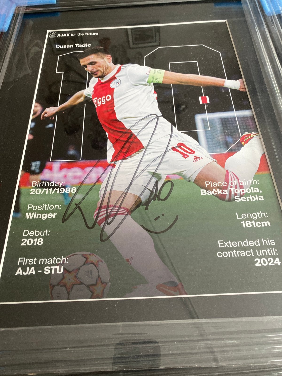 Ingelijste foto Dusan Tadic gesigneerd, Verzamelen, Ophalen, Nieuw