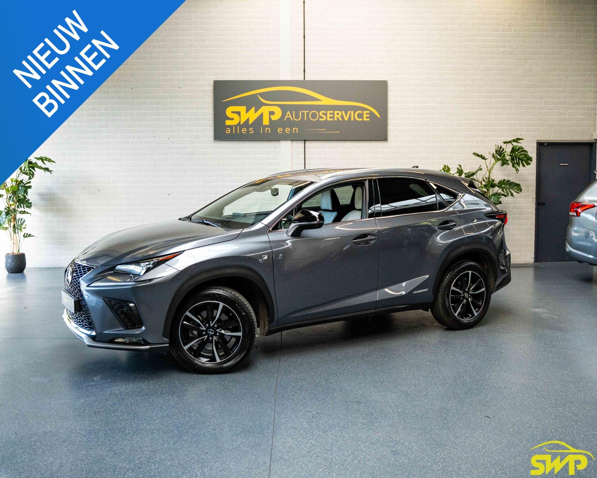 Lexus NX 300h AWD F F SPORT Line | Elekt stoelen | Navigatie, Auto's, Automaat, Gebruikt, 1760 kg, Leder