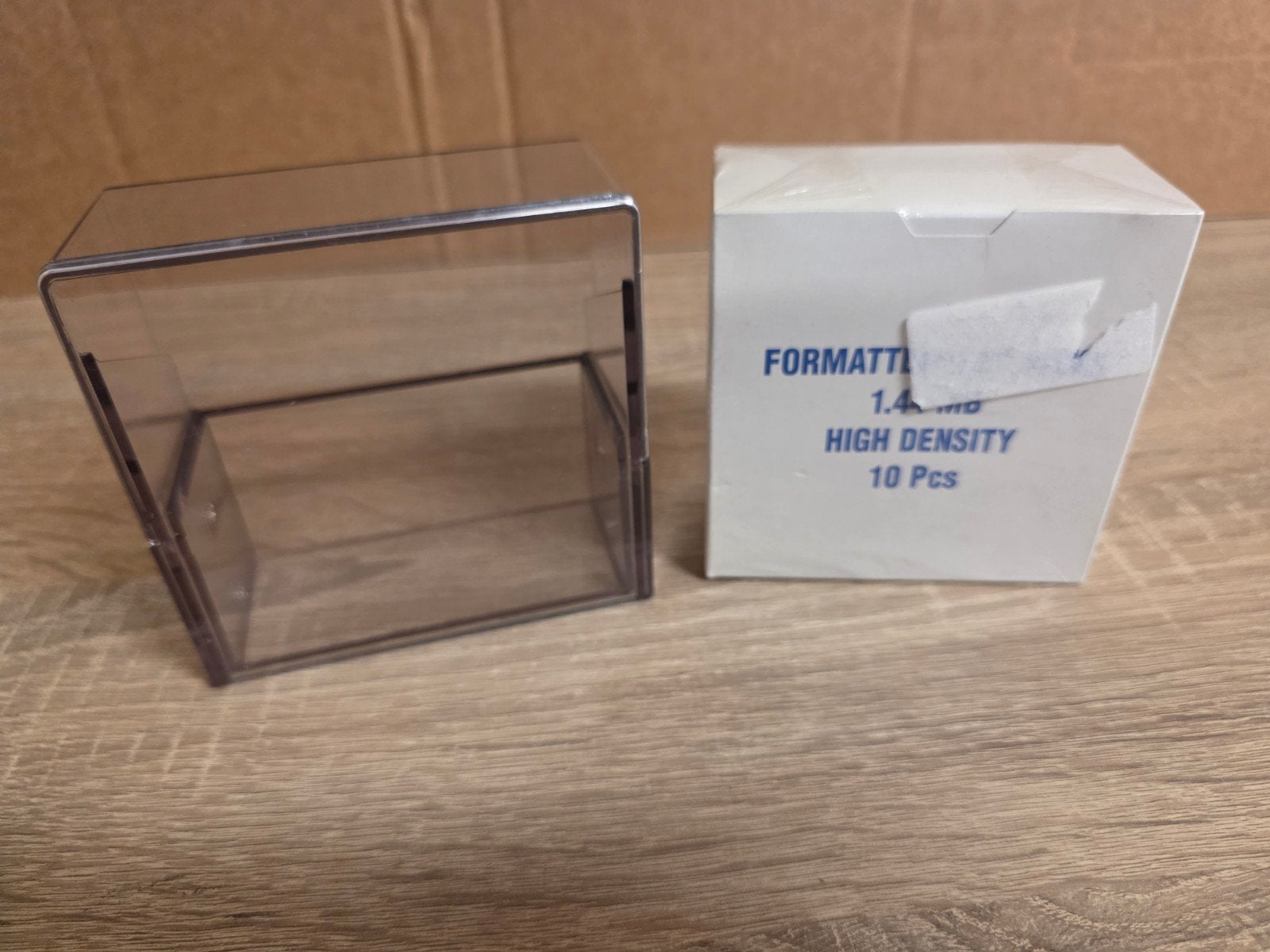 10 Nieuwe Diskettes met Opbergdoosje - High Density 3.5", Onbekend, Nieuw, Ophalen of Verzenden, 3.5 inch