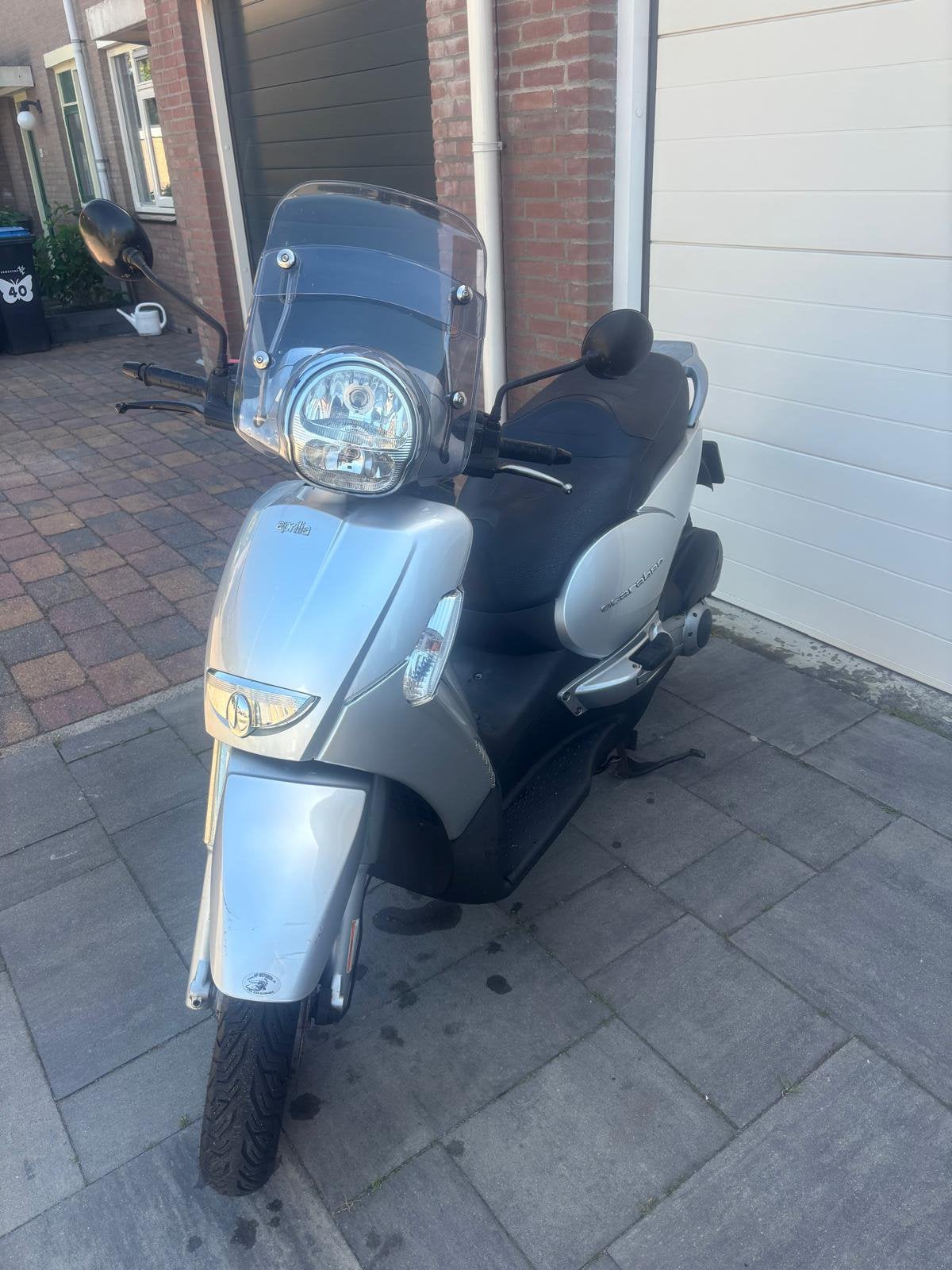 Aprilia Scarabeo 250 i.e. motorscooter, Motoren, Scooter, Particulier
