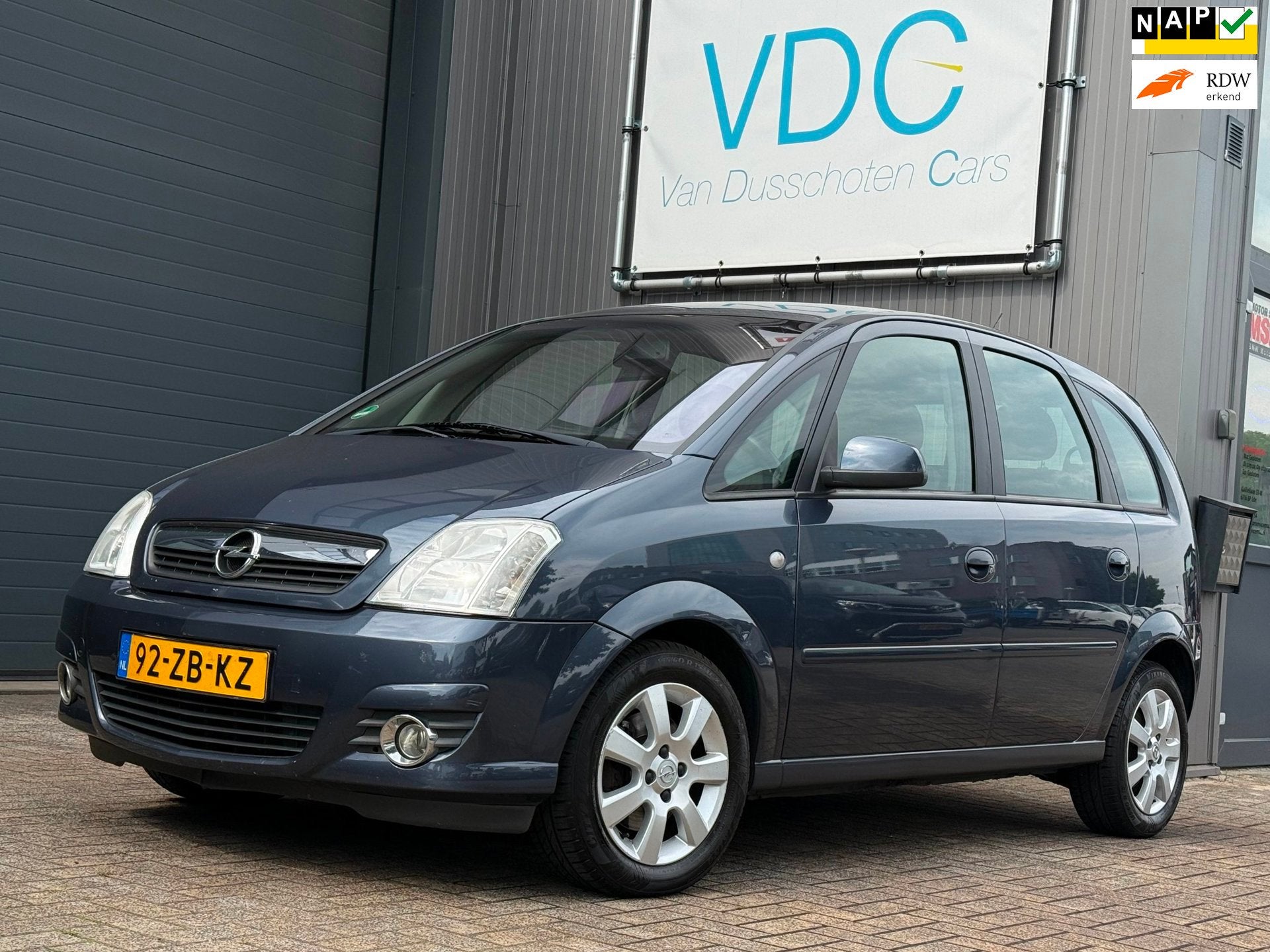 Opel Meriva 1.8-16V Cosmo | Automaat | APK 03-08-2027, Zwart, 4 cilinders, 1796 cc, Origineel Nederlands