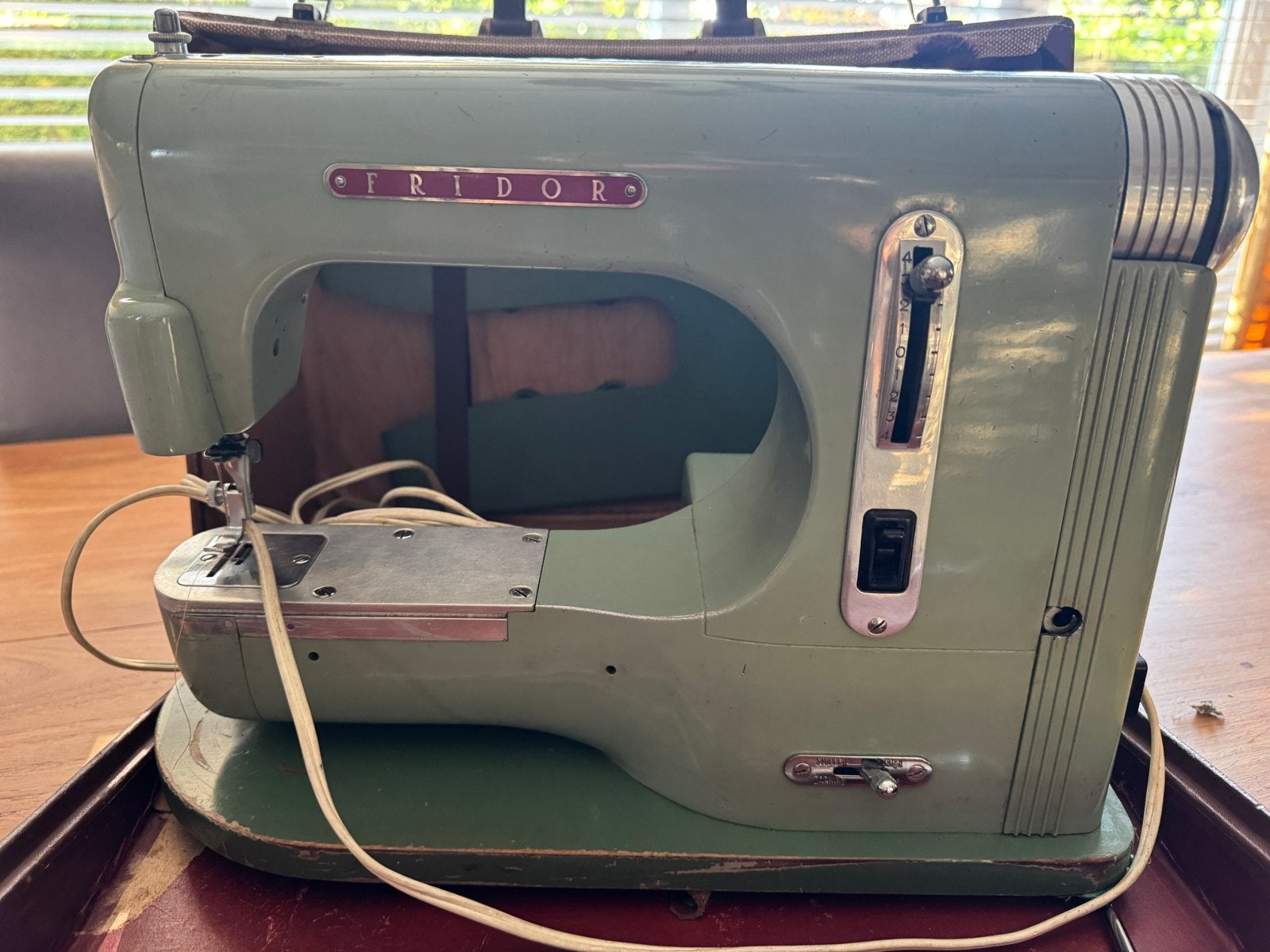 Vintage Fridor naaimachine met koffer, Antiek en Kunst, Antiek | Naaimachines, Ophalen
