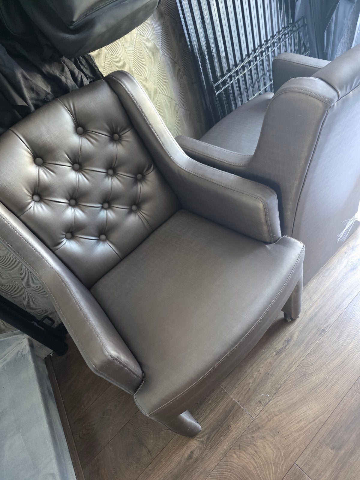 4x Eetkamerstoelen met speciale wieltjes - Taupe kleur, Ophalen, Gebruikt, Overige materialen, Modern