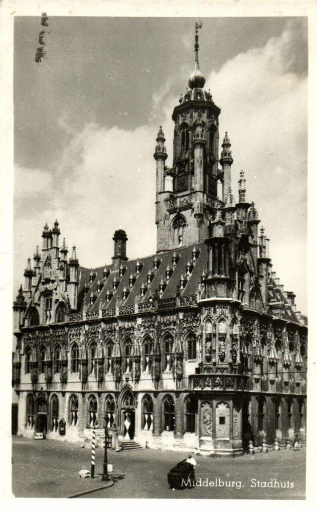 Middelburg, Stadhuis - man kar - 1955 gelopen, Ophalen of Verzenden, 1940 tot 1960, Gelopen, Zeeland