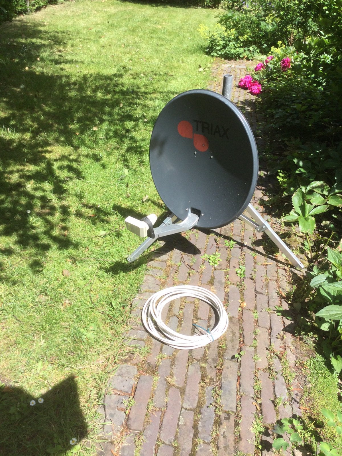 Schotel antenne, Ophalen, Zo goed als nieuw, (Schotel)antenne, Overige merken