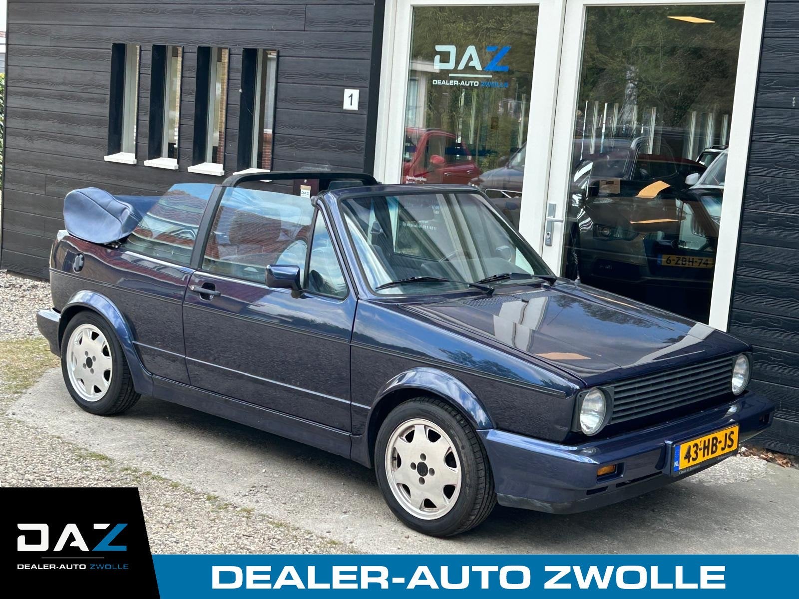 Volkswagen Golf Cabriolet 1.8 (bj 1992), Auto's, Stof, Zwart, Cabriolet, 98 pk