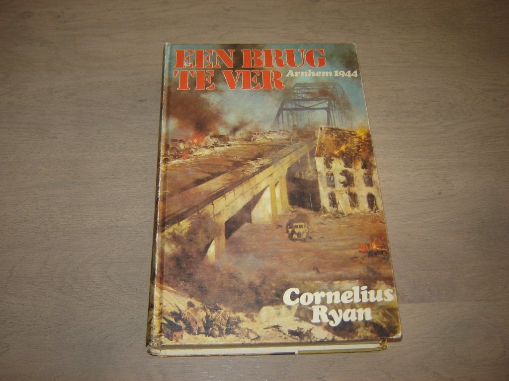 BOEK EEN BRUG TE VER ARNHEM 1944 !!!!, Boeken, Oorlog en Militair, Tweede Wereldoorlog, Ophalen of Verzenden, Zo goed als nieuw