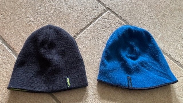 Wedze muts, wintermuts, skimuts  dubbelzijdig 2 stuks voor, Ophalen of Verzenden, Gebruikt, Jongen of Meisje, Muts