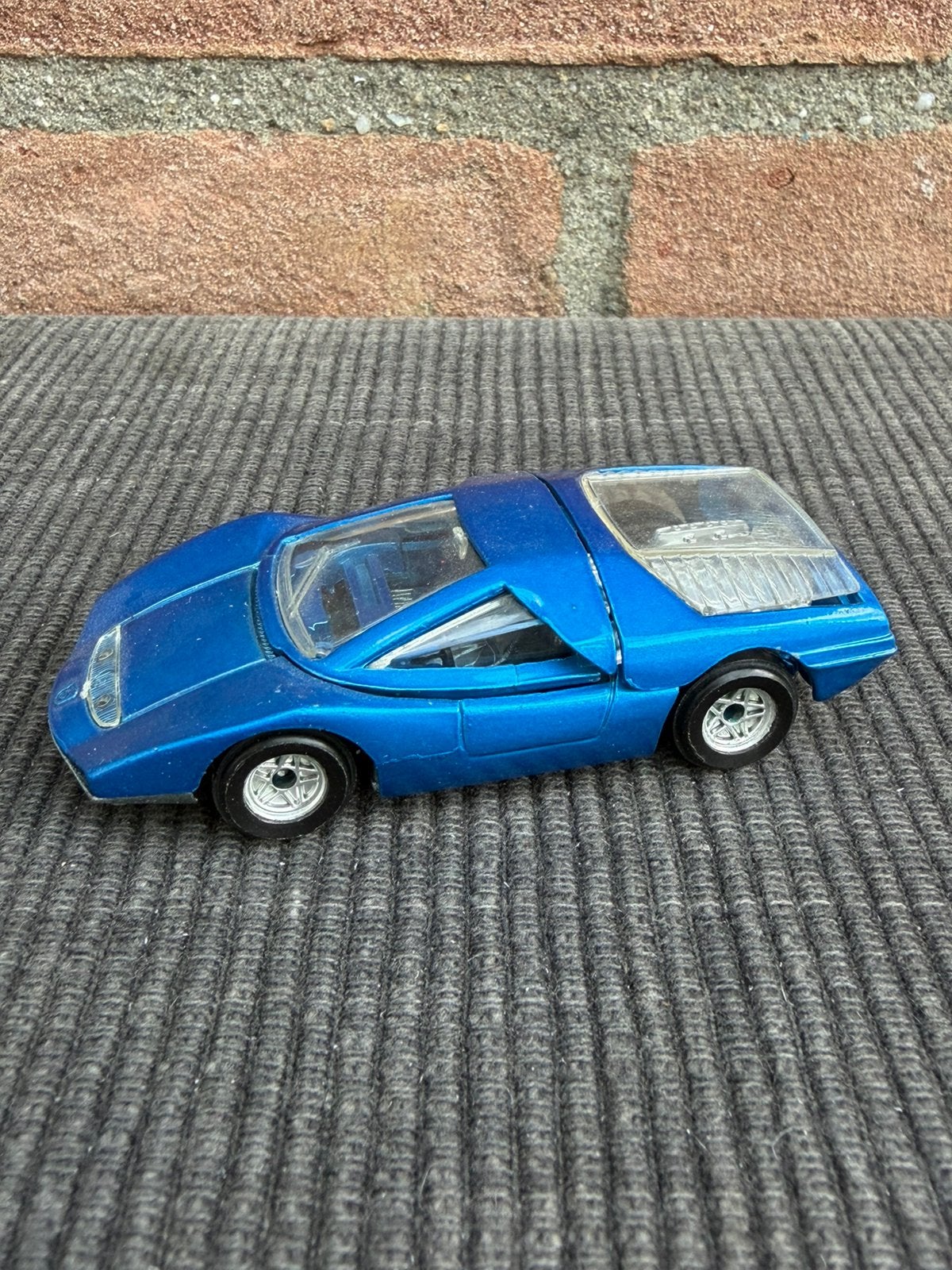 1:43 Politoys M-12 Abarth 2000 Pininfarina, Ophalen of Verzenden, Zo goed als nieuw, Auto