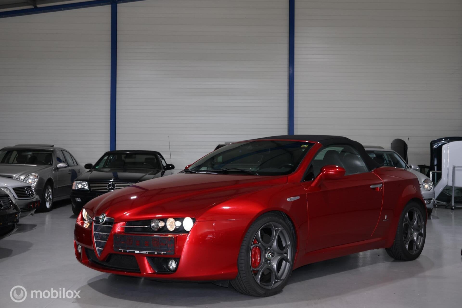 2010 Alfa Romeo Spider 1750 TBI | Rosso Competizione | 1 eig, Auto's, Alfa Romeo, Voorwielaandrijving, Gebruikt, Zwart, 4 cilinders