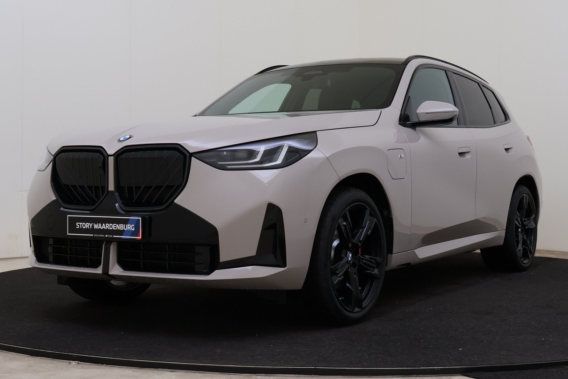 BMW X3 30e xDrive M Sport Automaat / Panoramadak / Trekhaak, Auto's, Automaat, 1998 cc, 4 cilinders, Leder