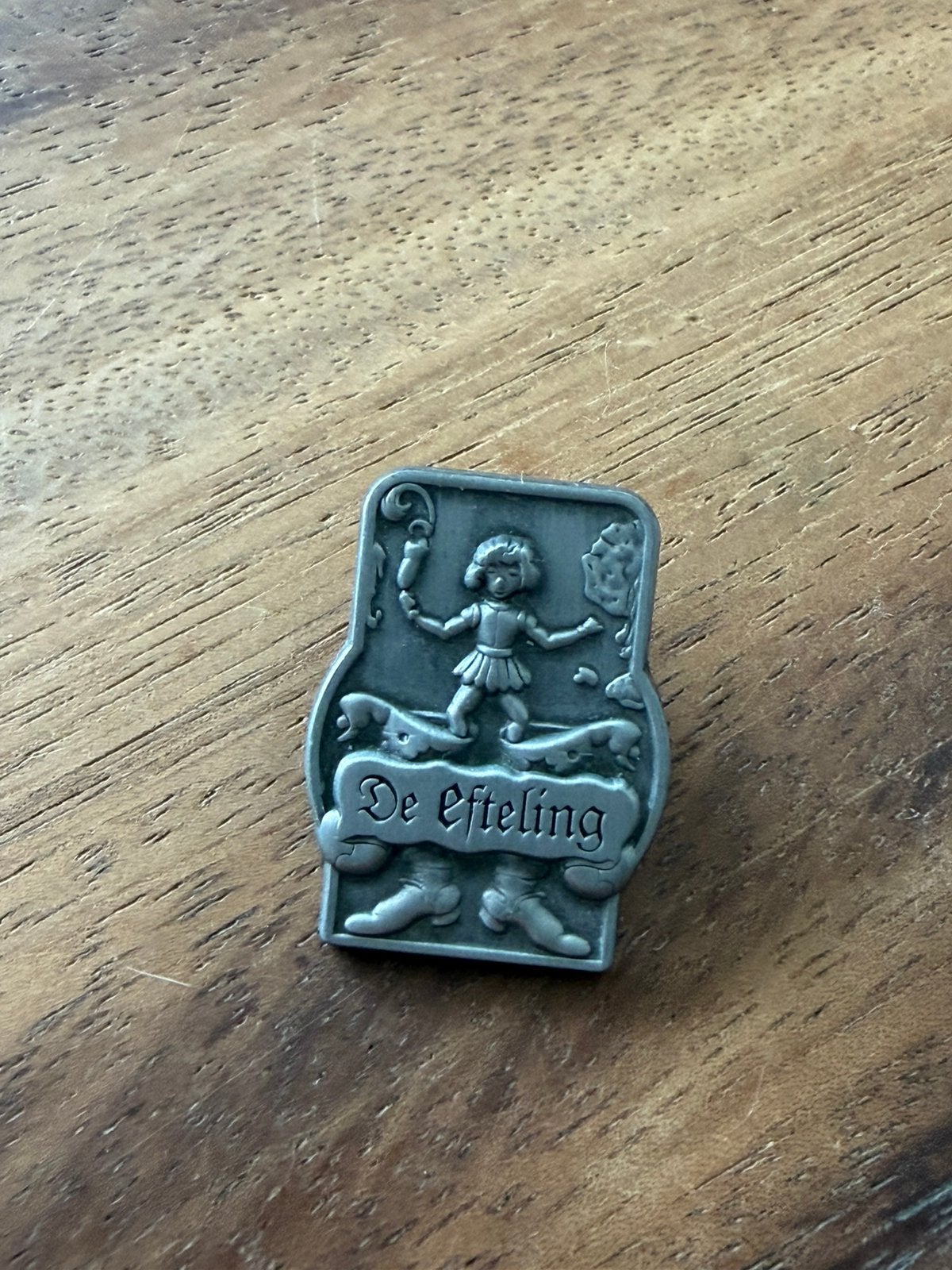 Efteling nostalgie pin klein duimpje, Ophalen of Verzenden, Zo goed als nieuw