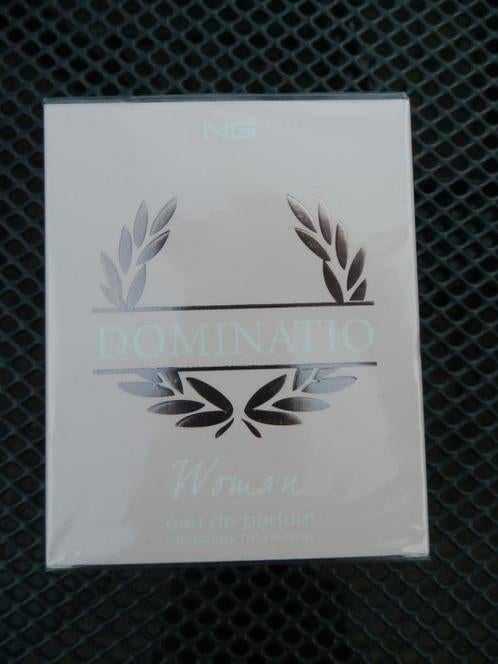 blush/powder/oogschaduw/geurtjes, Ophalen of Verzenden, Zo goed als nieuw, Roze, Wangen