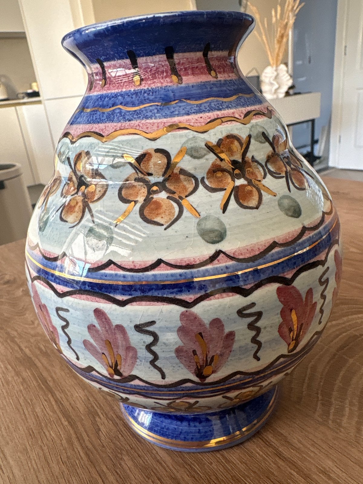 Majolica vaas, handgeschilderd, 19 cm hoog, Ophalen of Verzenden